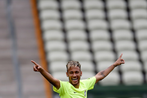 10 Best Neymar Hairstyles 2015