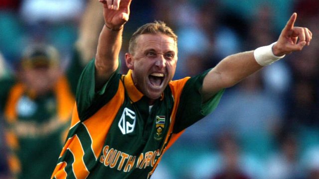 Top 10 Bowlers with Most Wickets