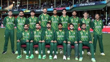 How Many Players in Cricket Team?