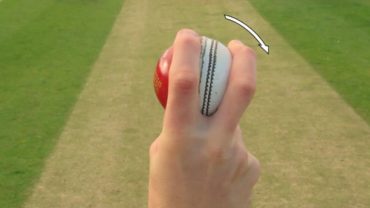 How to Bowl an Off Cutter: A Guide for Cricket Players